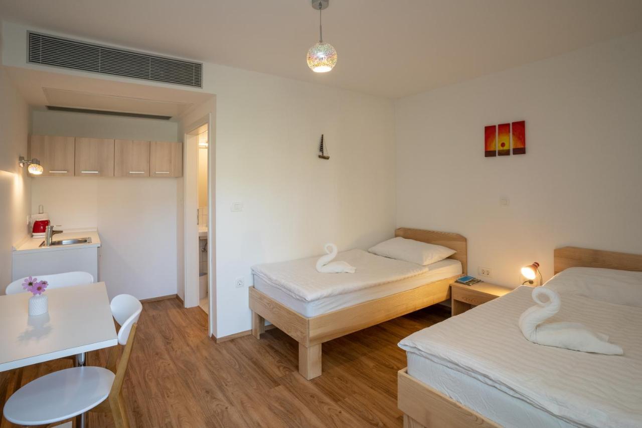 Accommodation Baron ลูบลิยานา ภายนอก รูปภาพ